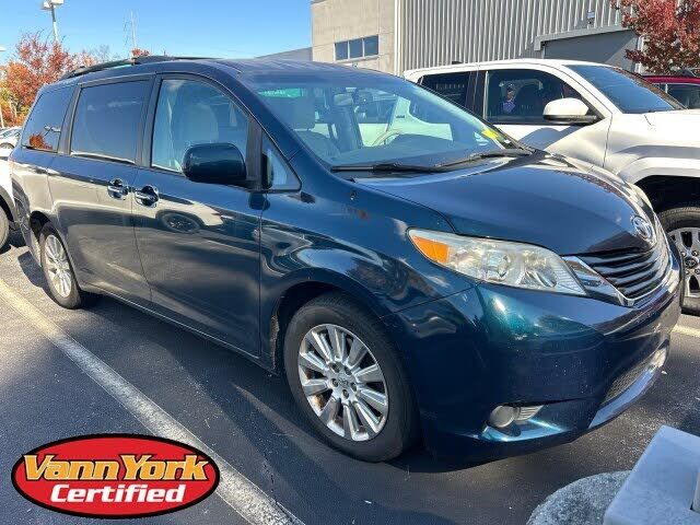 Toyota Sienna