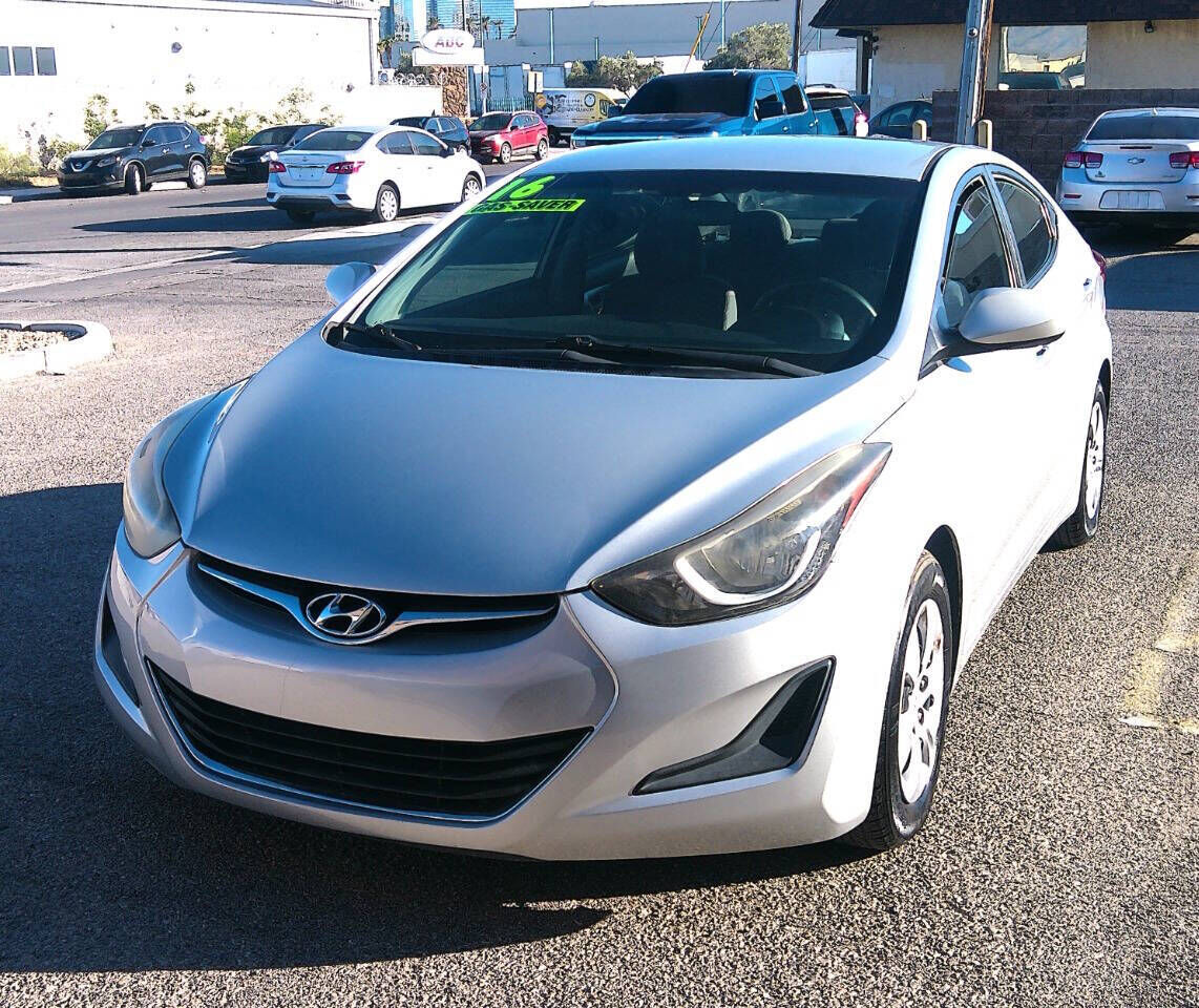 Hyundai Elantra