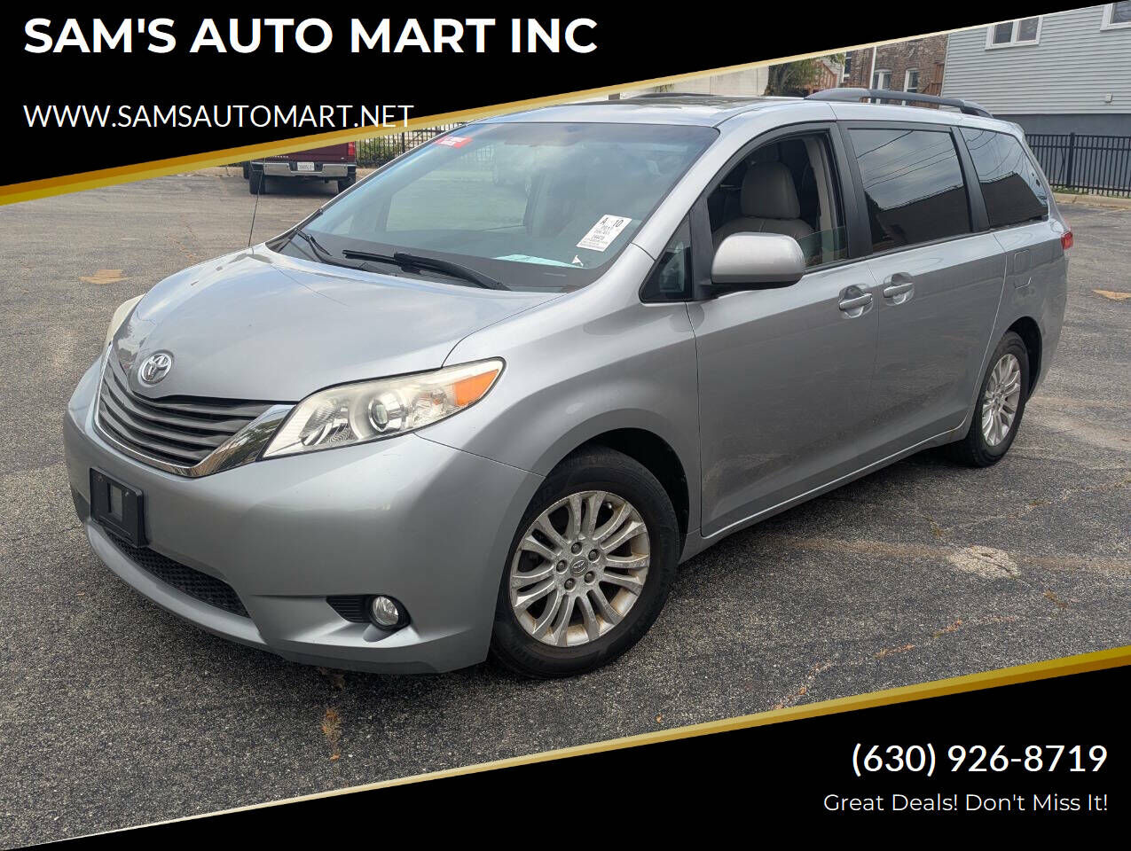 2011 TOYOTA Sienna