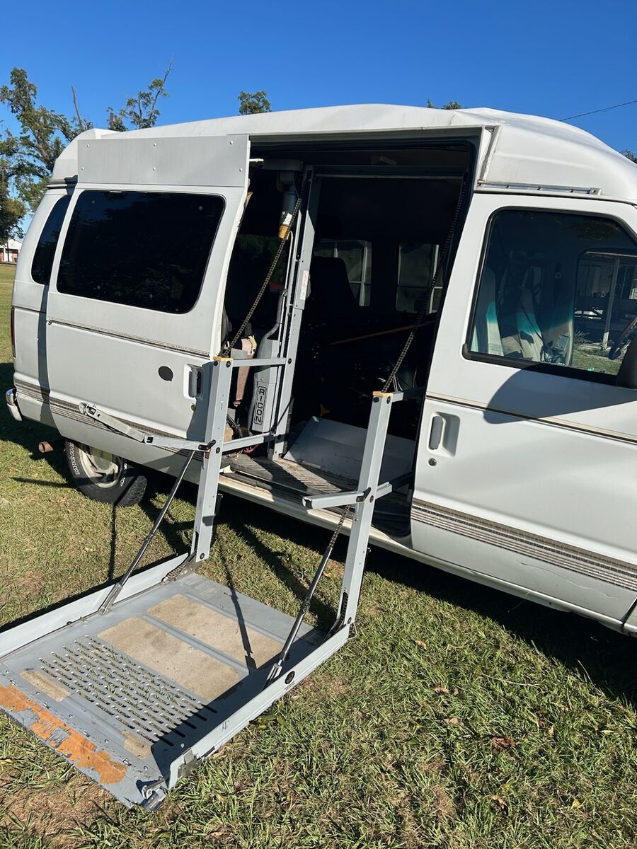 Ford E-150