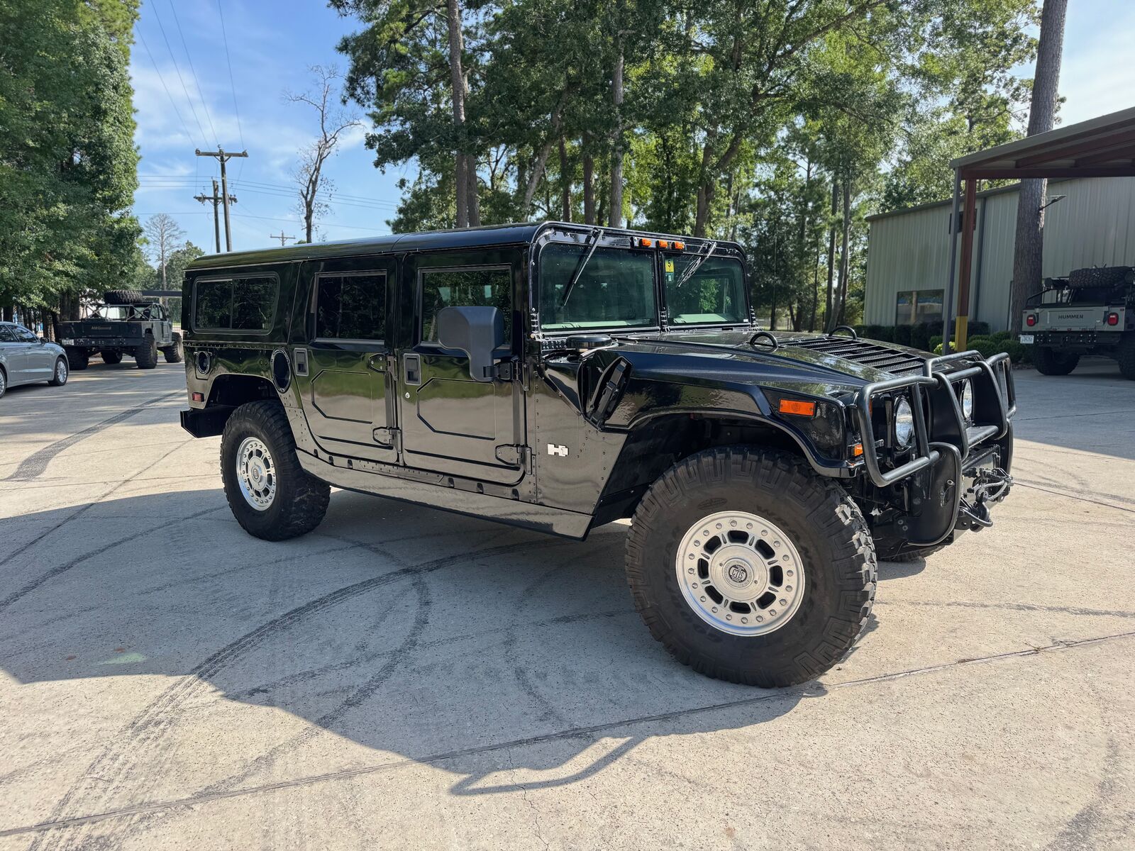 HUMMER H1