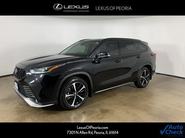 2022 TOYOTA Highlander
