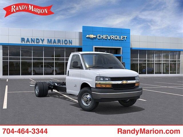 2025 CHEVROLET Express