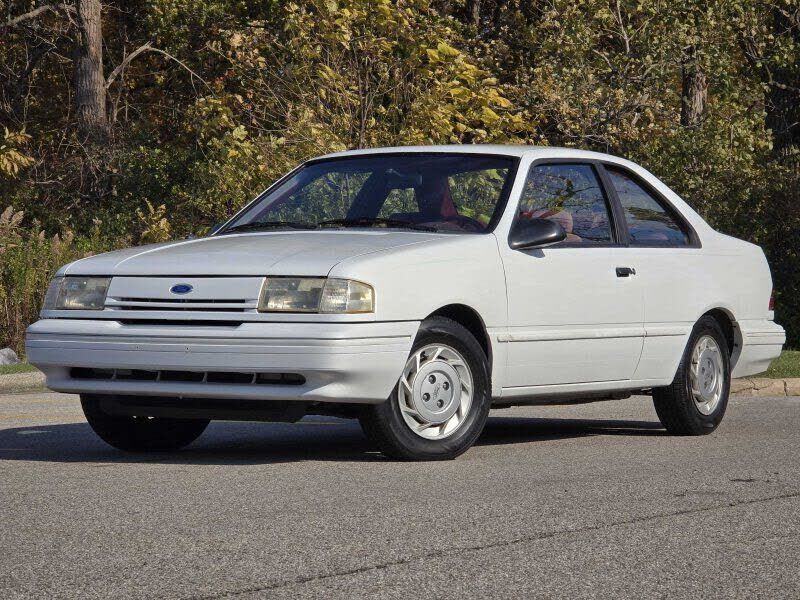 Ford Tempo