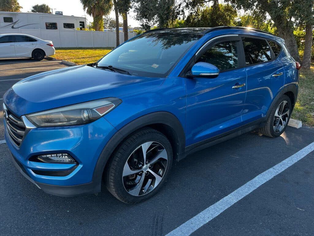 2016 HYUNDAI Tucson