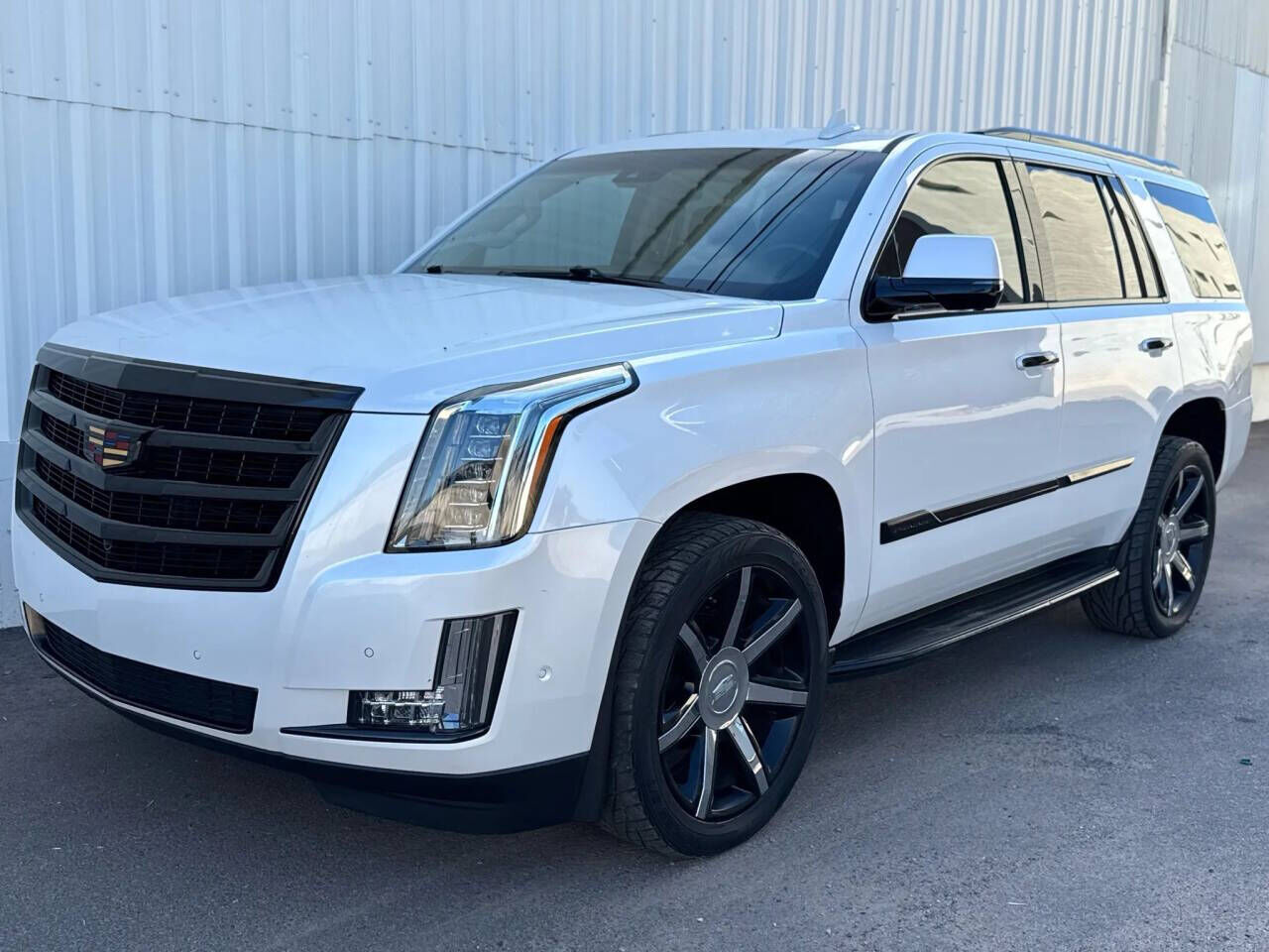 2017 CADILLAC Escalade