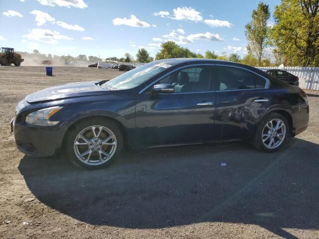 Nissan Maxima