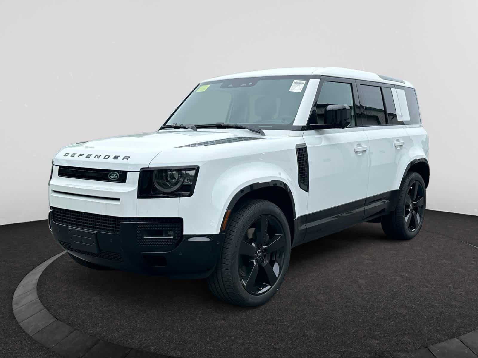 2025 LAND ROVER Defender