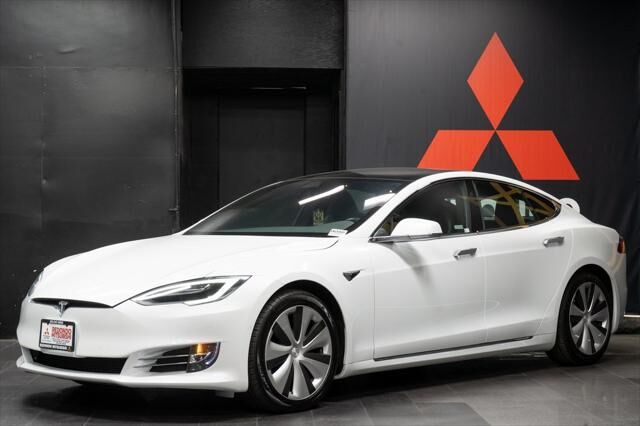2021 TESLA Model S