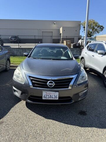 Nissan Altima
