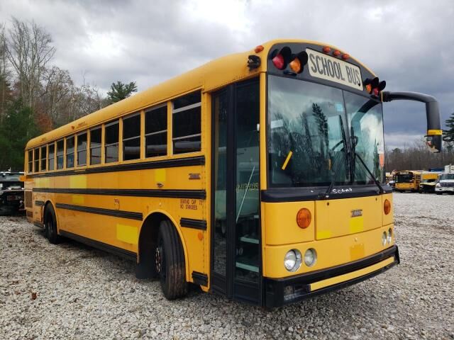 2012 THOMAS BUILT HDX