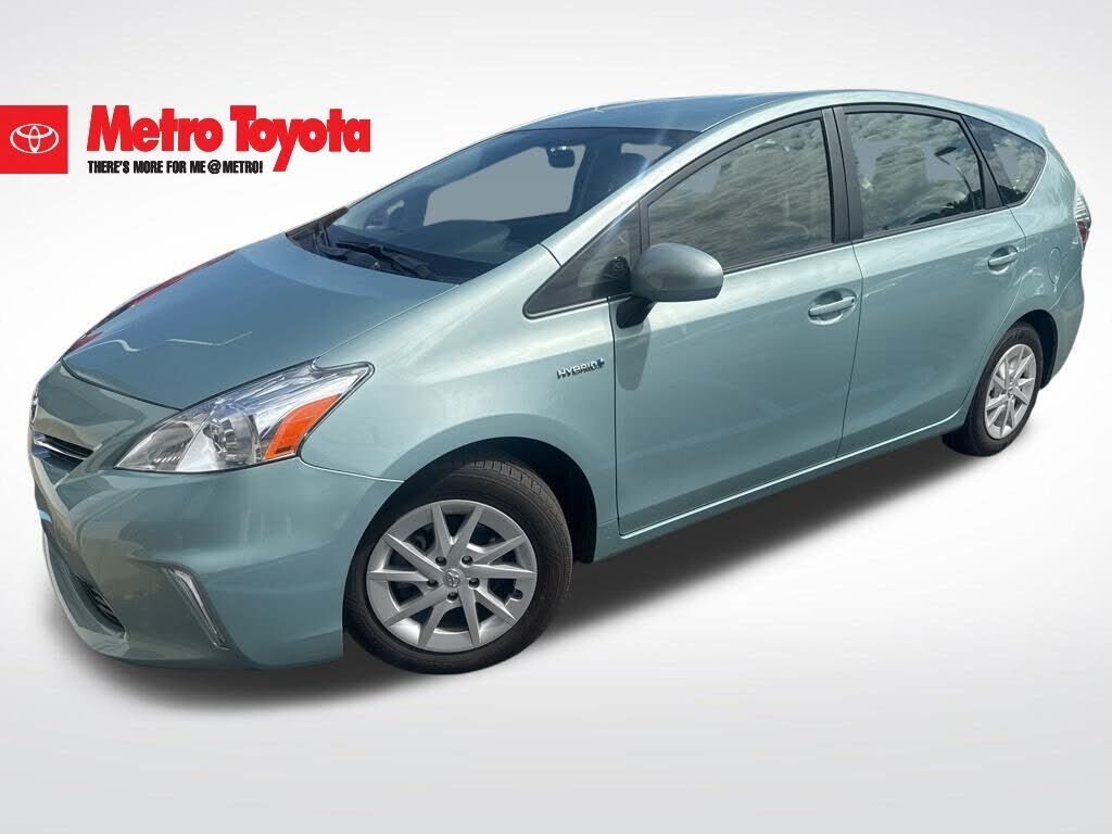 Toyota Prius V