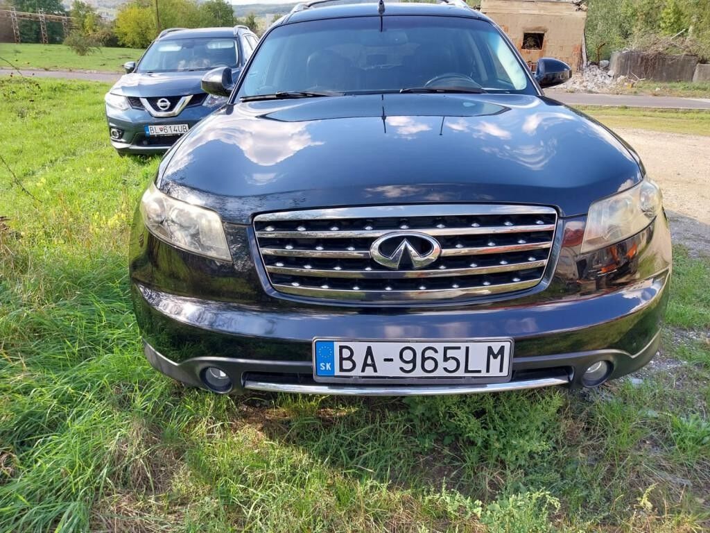 Infiniti FX35
