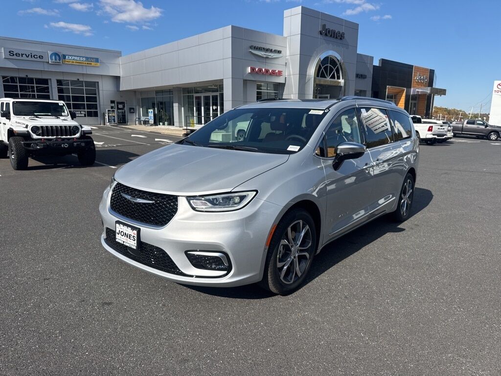 2026 CHRYSLER Pacifica