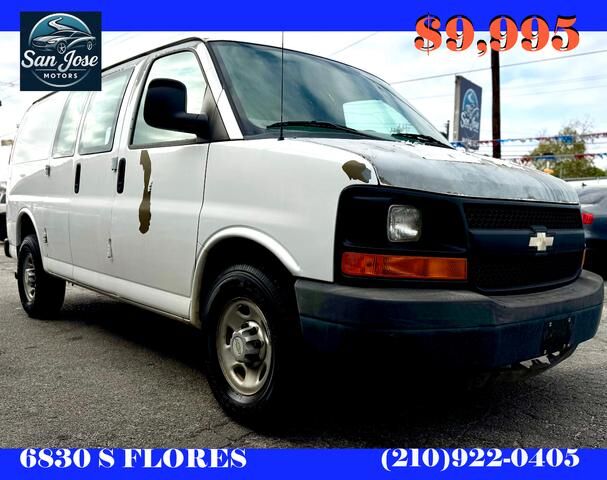 2011 CHEVROLET Express