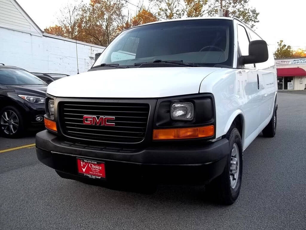 GMC Savana