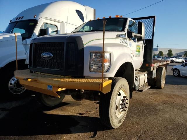 Ford F-750
