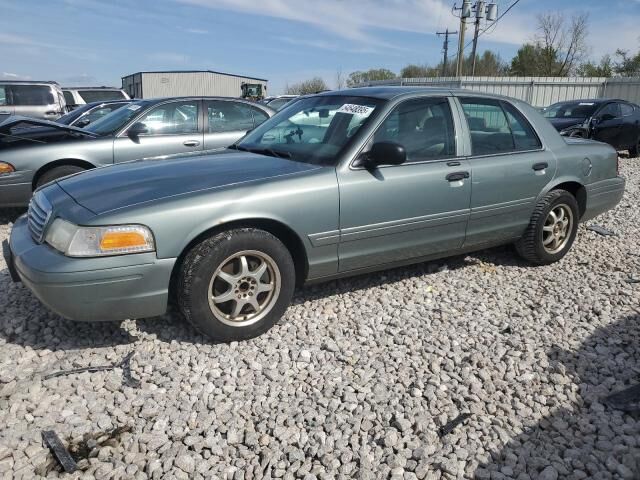 Ford Crown Victoria