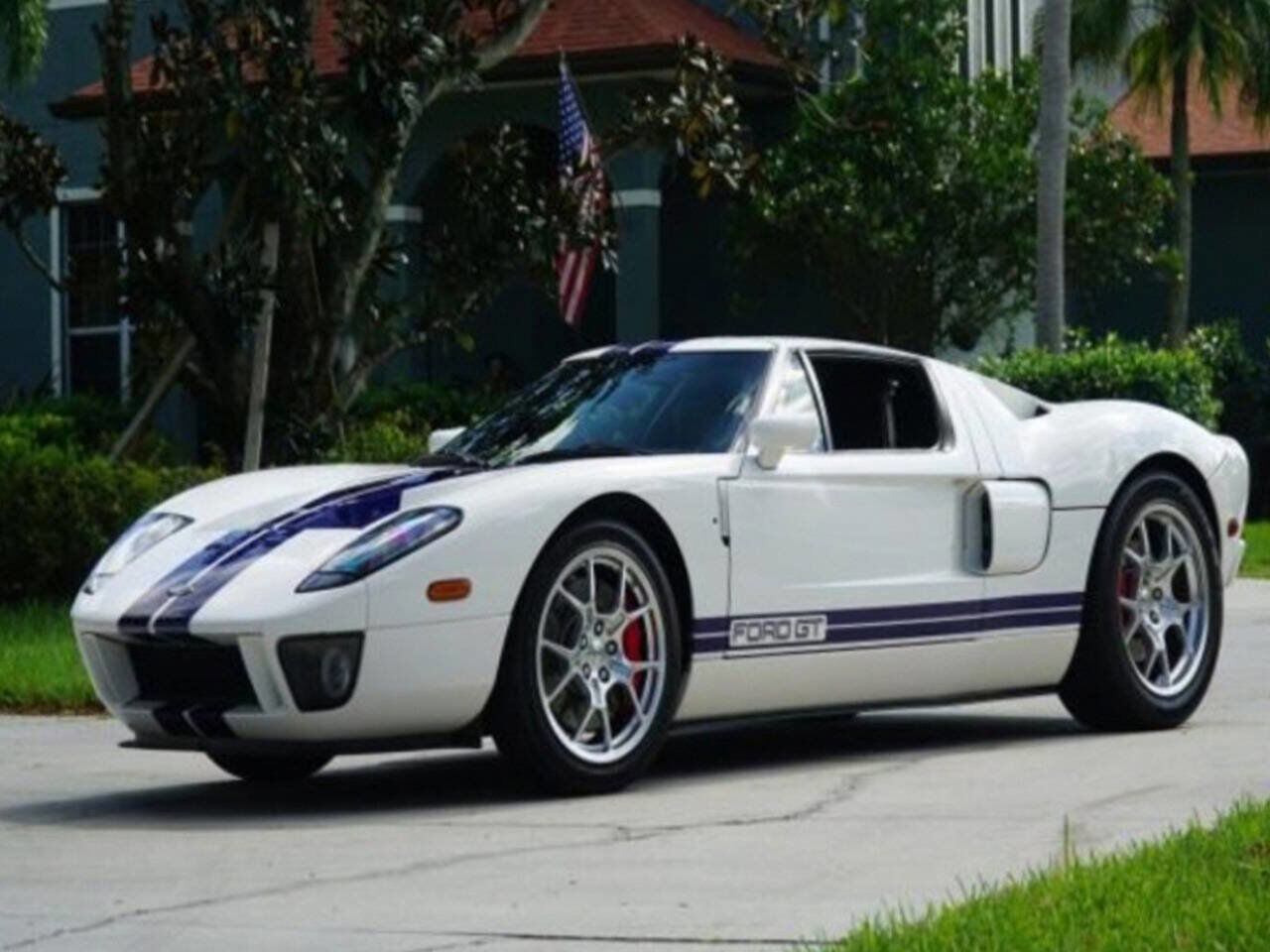 Ford GT