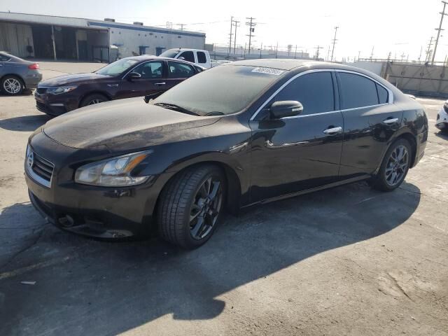 Nissan Maxima