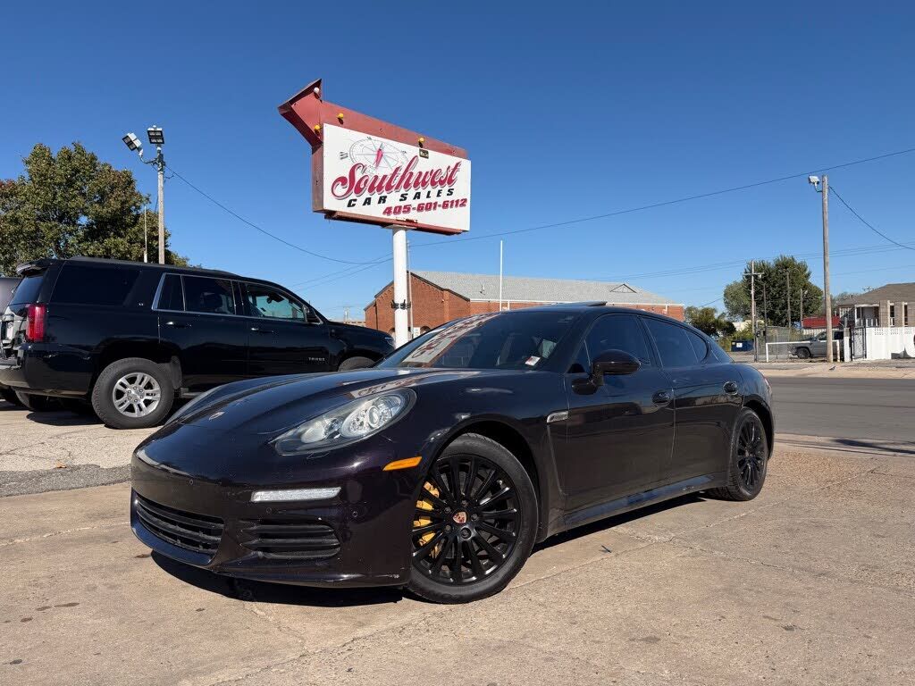 2014 PORSCHE Panamera