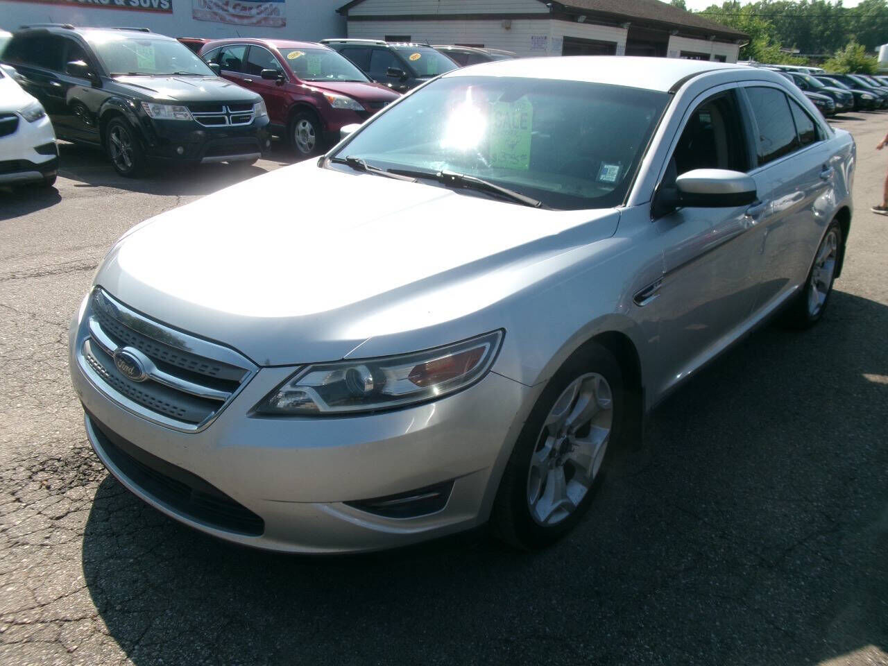 Ford Taurus