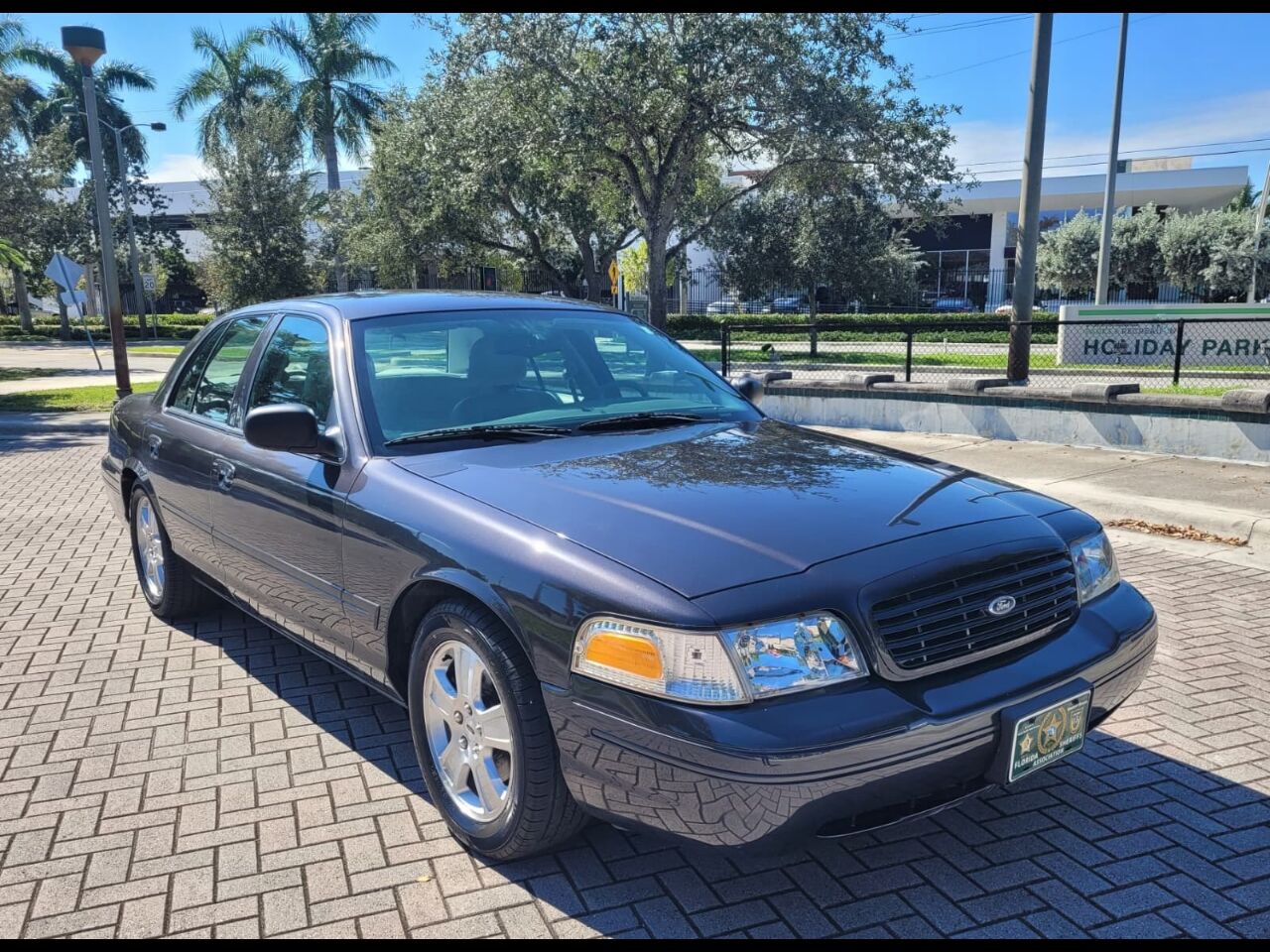 Ford Crown Victoria