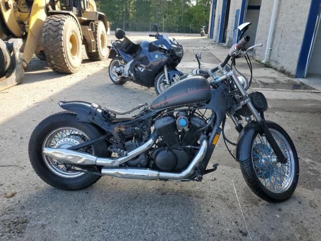 Honda VT600C (SHADOW VLX)