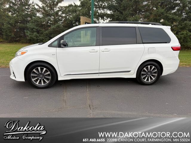 2018 TOYOTA Sienna