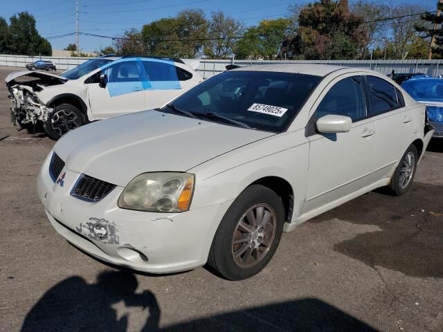 Mitsubishi Galant