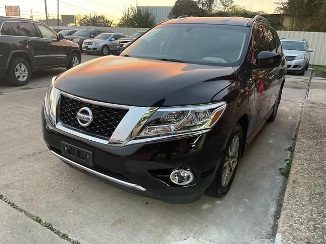 2016 NISSAN Pathfinder
