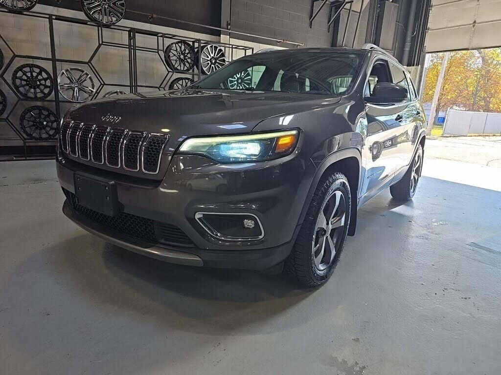2019 JEEP Cherokee