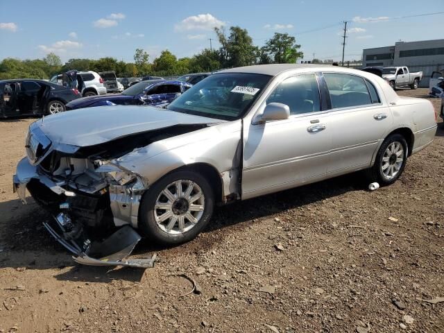 Lincoln Town Car