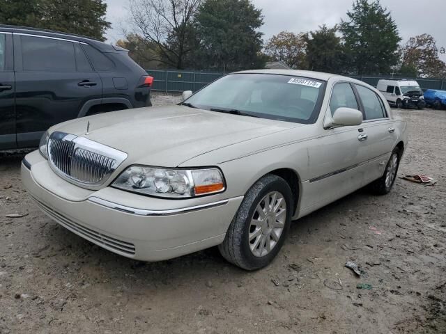Lincoln Town Car