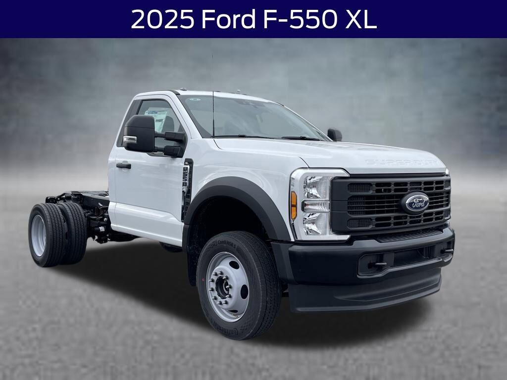 2025 FORD F-550