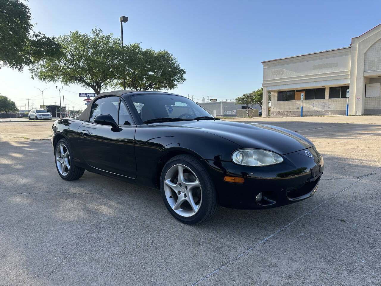 2002 MAZDA MX-5