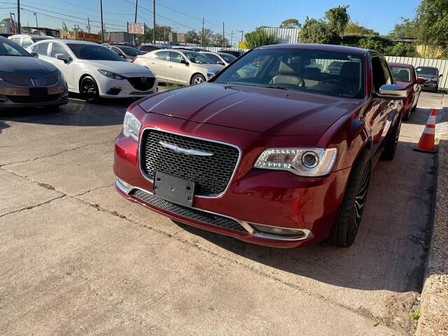 2018 CHRYSLER 300