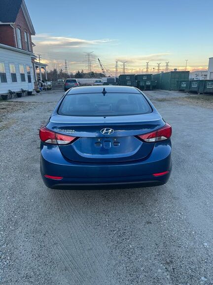 Hyundai Elantra