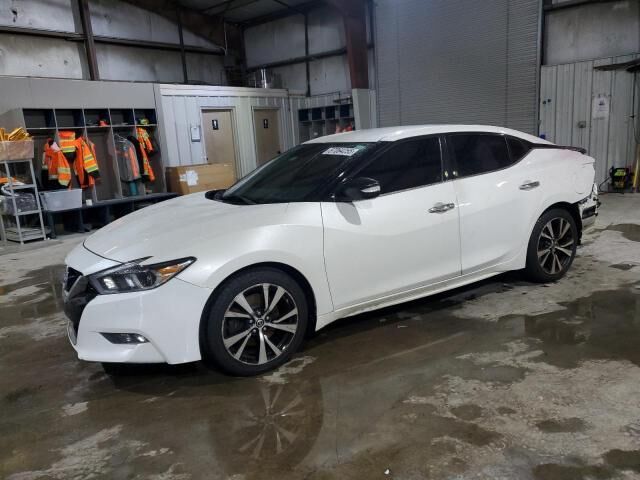 Nissan Maxima