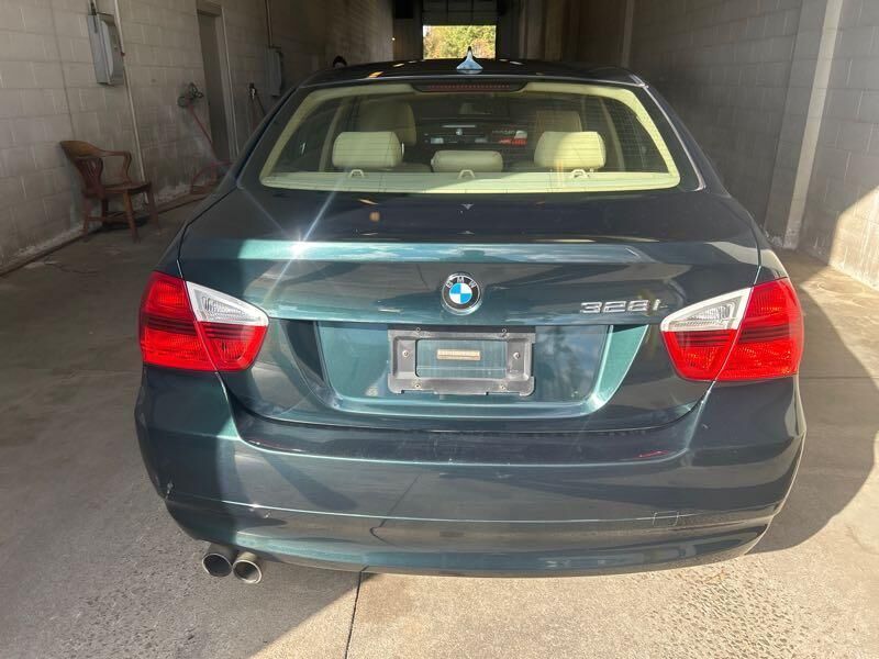 BMW 328i