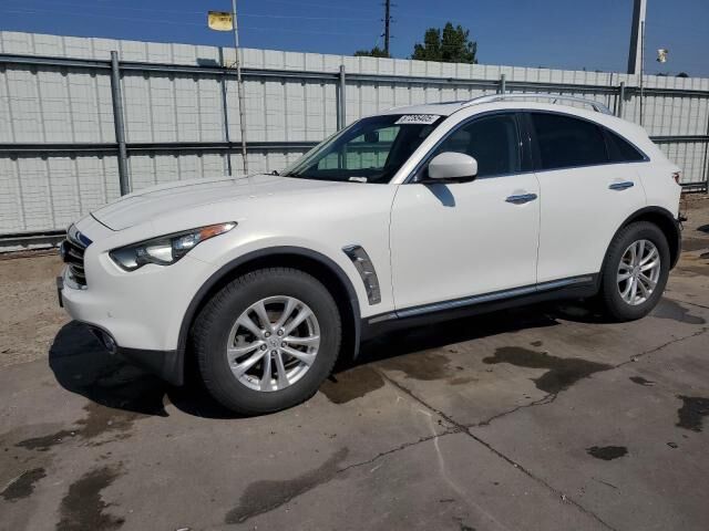 Infiniti FX35
