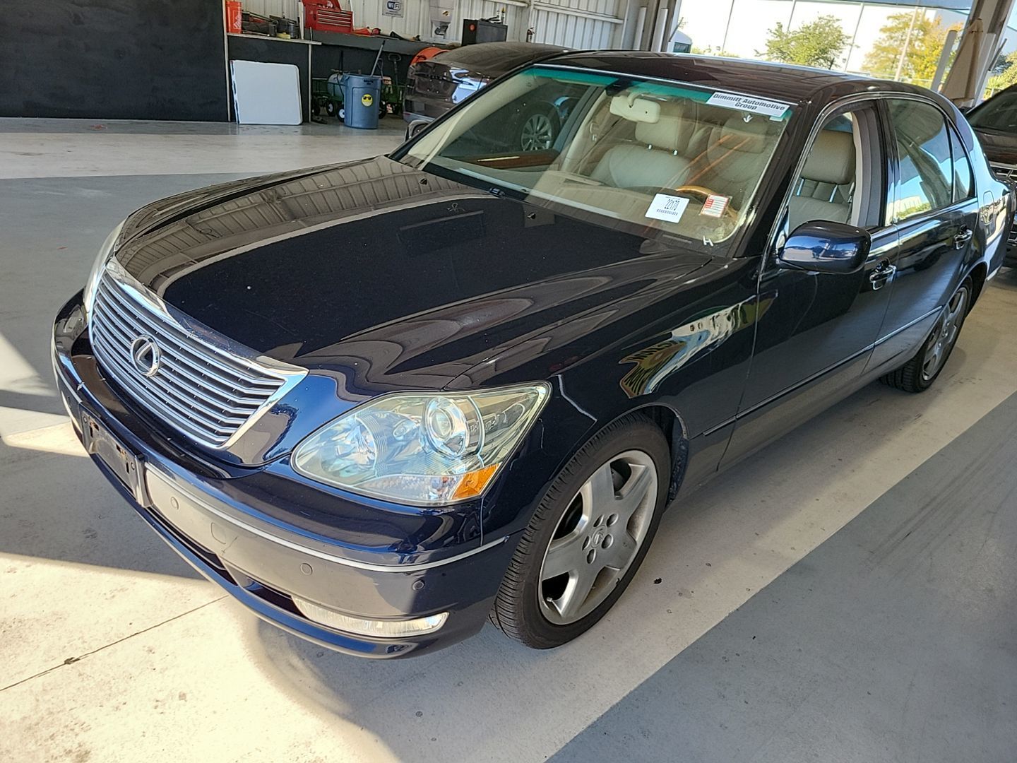 Lexus LS
