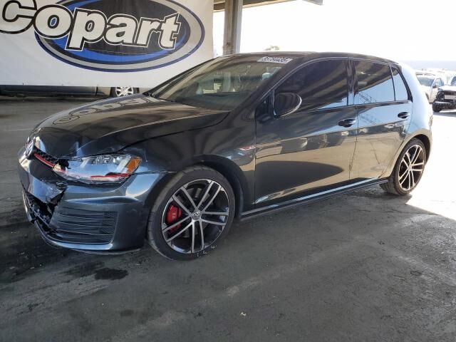 Volkswagen Golf GTI