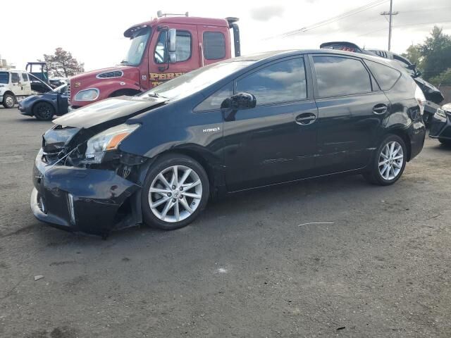 Toyota Prius V