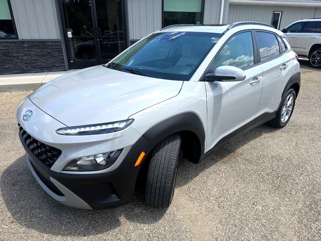 2023 HYUNDAI Kona