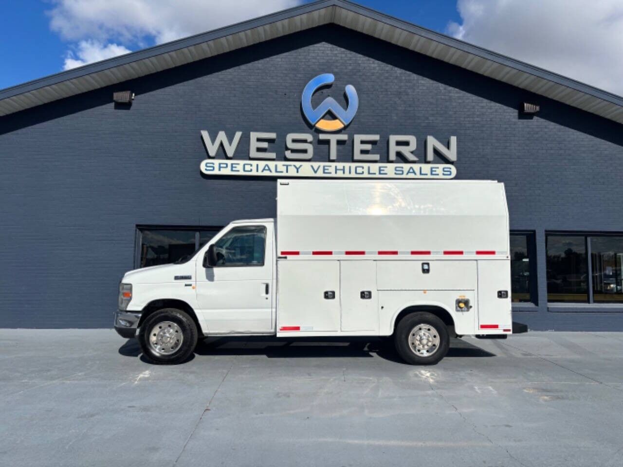 Ford E-350