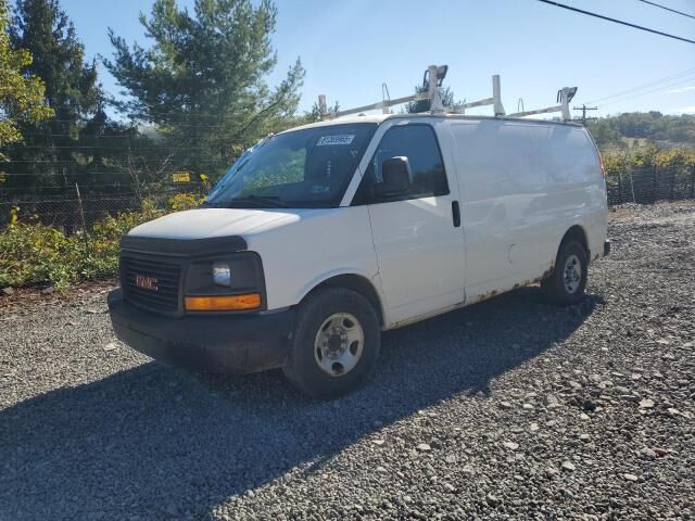 GMC Savana