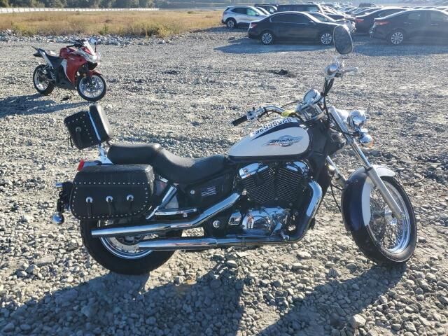 Honda VT1100C2 (SHADOW ACE)