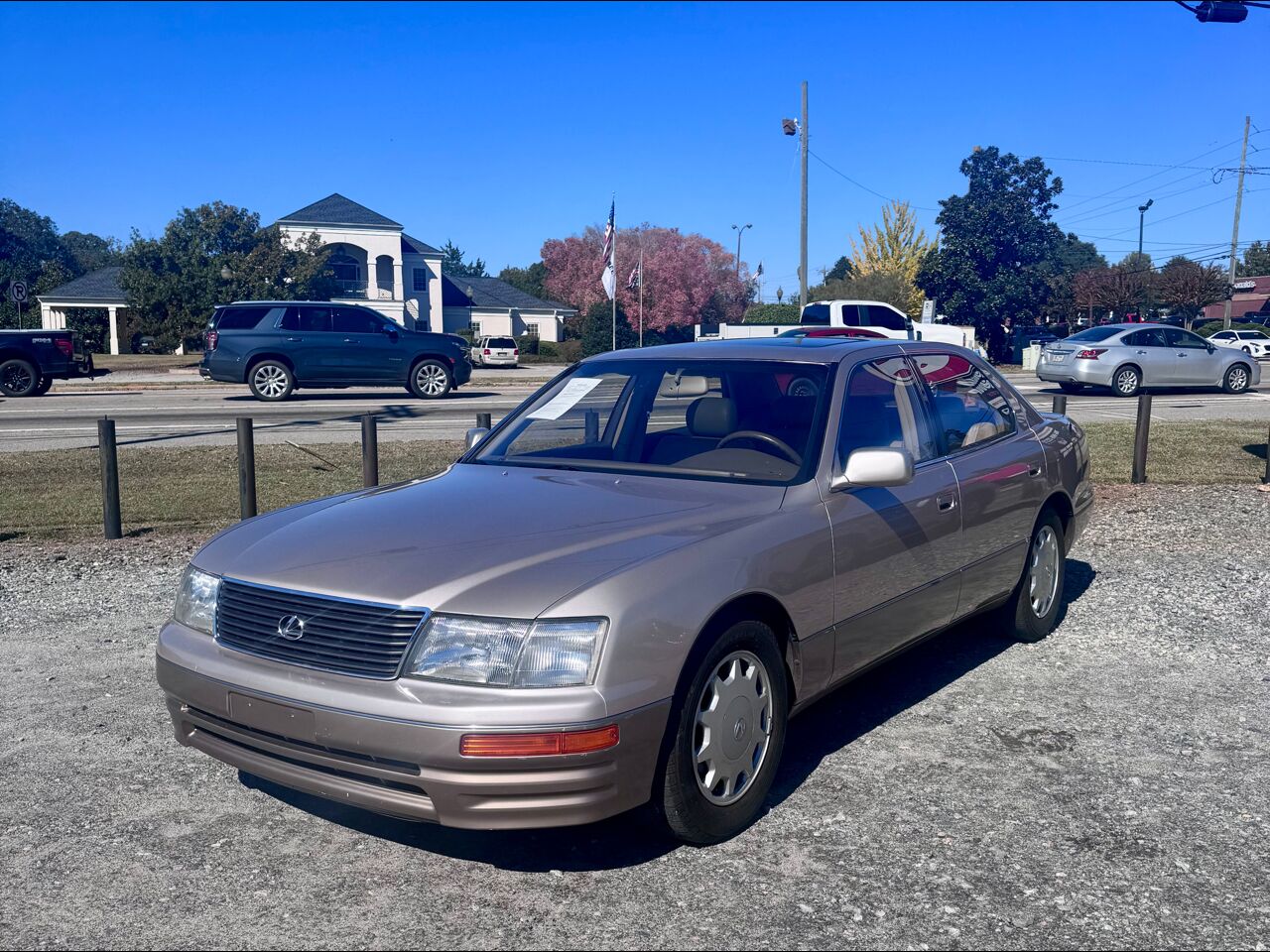 Lexus LS