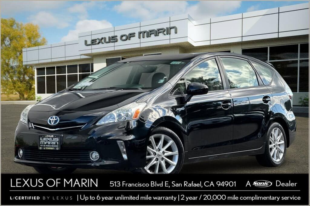 Toyota Prius V